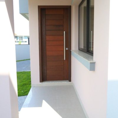 Casa Residencial com 142m², 3 quartos, 1 suíte, 2 garagens, no bairro Campeche II em Florianópolis