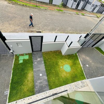 Casa Residencial com 142m², 3 quartos, 1 suíte, 2 garagens, no bairro Campeche II em Florianópolis