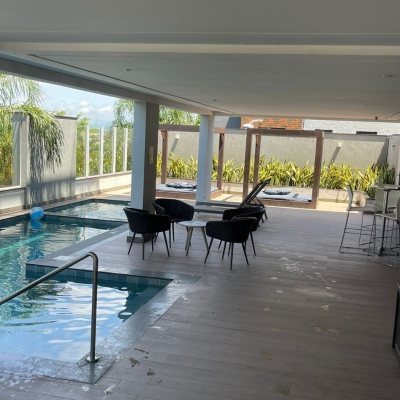 Apartamentos com 114m², 3 quartos, 1 suíte, 2 garagens, no bairro Campeche em Florianópolis