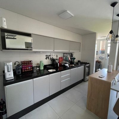 Apartamentos com 114m², 3 quartos, 1 suíte, 2 garagens, no bairro Campeche em Florianópolis