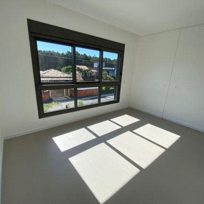 Apartamentos com 116m², 3 quartos, 3 suítes, 2 garagens, no bairro Morro Das Pedras em Florianópolis