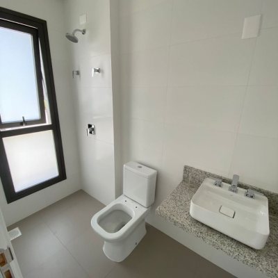 Apartamentos com 116m², 3 quartos, 3 suítes, 2 garagens, no bairro Morro Das Pedras em Florianópolis