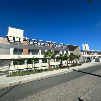 Apartamentos com 116m², 3 quartos, 3 suítes, 2 garagens, no bairro Morro Das Pedras em Florianópolis