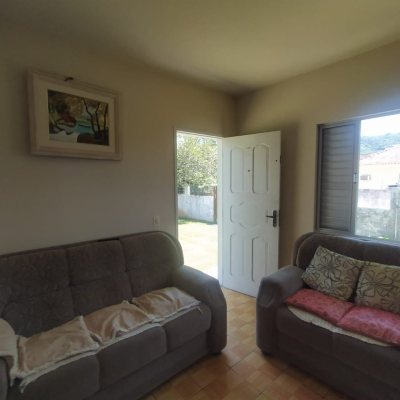 Casa Residencial com 117m², 3 quartos, 3 garagens, no bairro Campeche em Florianópolis