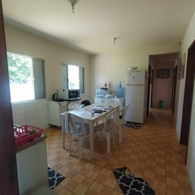 Casa Residencial com 117m², 3 quartos, 3 garagens, no bairro Campeche em Florianópolis