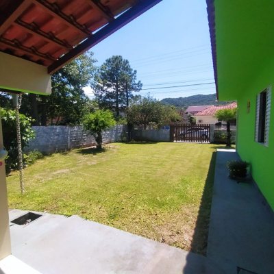 Casa Residencial com 117m², 3 quartos, 3 garagens, no bairro Campeche em Florianópolis