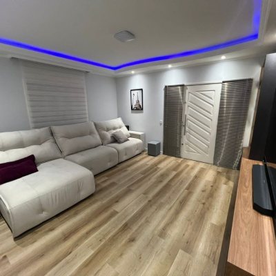 Casa Residencial com 200m², 3 quartos, 2 suítes, 6 garagens, no bairro Serraria em São José