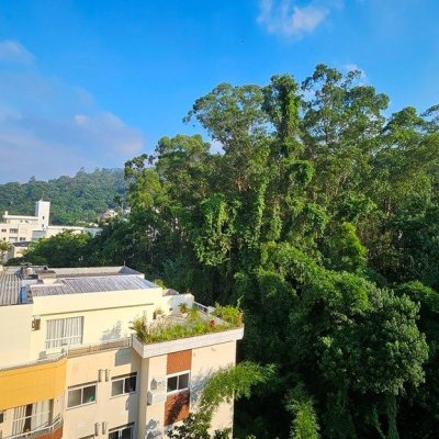 Cobertura com 182m², 3 quartos, 2 suítes, 2 garagens, no bairro Córrego Grande em Florianópolis