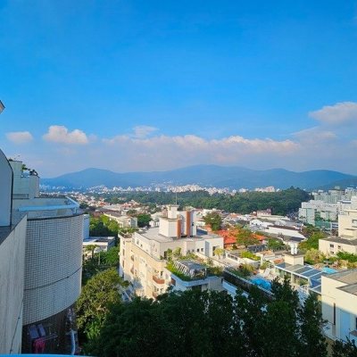 Cobertura com 182m², 3 quartos, 2 suítes, 2 garagens, no bairro Córrego Grande em Florianópolis