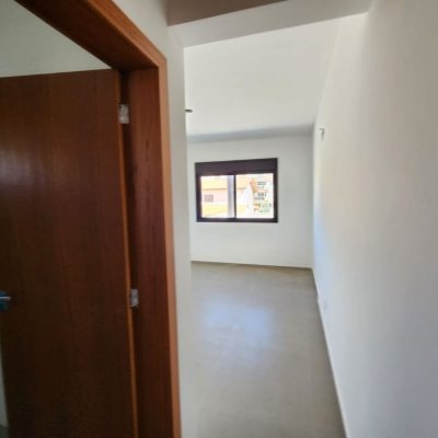 Casa Residencial com 135m², 3 quartos, 3 suítes, 2 garagens, no bairro Pântano Do Sul em Florianópolis