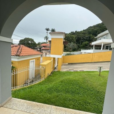 Casa em Condomínio com 295m², 4 quartos, 3 suítes, 2 garagens, no bairro Santo Antônio De Lisboa em Florianópolis