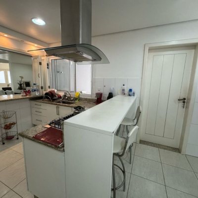 Casa em Condomínio com 295m², 4 quartos, 3 suítes, 2 garagens, no bairro Santo Antônio De Lisboa em Florianópolis