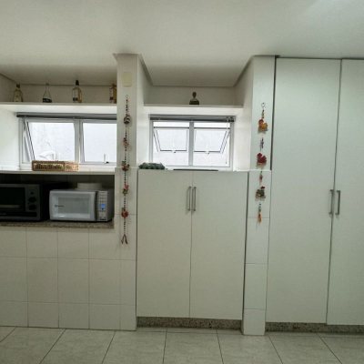 Casa em Condomínio com 295m², 4 quartos, 3 suítes, 2 garagens, no bairro Santo Antônio De Lisboa em Florianópolis