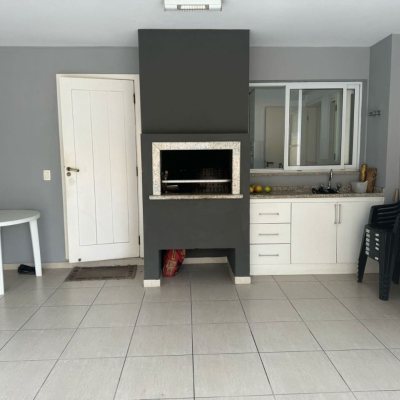 Casa em Condomínio com 295m², 4 quartos, 3 suítes, 2 garagens, no bairro Santo Antônio De Lisboa em Florianópolis