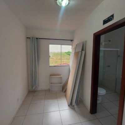 Predio com 352m², 11 garagens, no bairro Carvoeira em Florianópolis