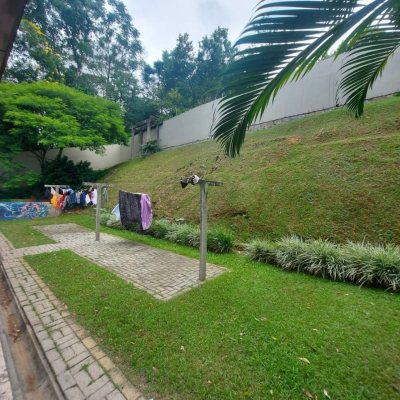 Predio com 352m², 11 garagens, no bairro Carvoeira em Florianópolis