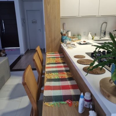 Casa em Condomínio com 236m², 4 quartos, 3 suítes, 4 garagens, no bairro Cachoeira Do Bom Jesus em Florianópolis