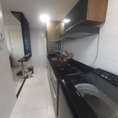 Apartamentos com 71m², 2 quartos, 1 suíte, 1 garagem, no bairro Praia Comprida em São José