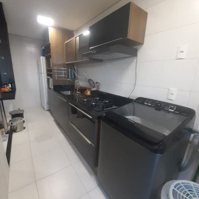 Apartamentos com 71m², 2 quartos, 1 suíte, 1 garagem, no bairro Praia Comprida em São José