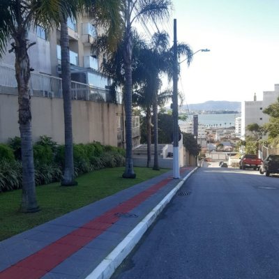 Apartamentos com 71m², 2 quartos, 1 suíte, 1 garagem, no bairro Praia Comprida em São José