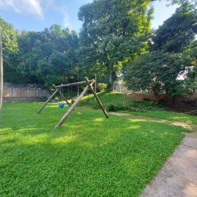 Apartamentos com 202m², 4 quartos, 1 suíte, 2 garagens, no bairro Agronômica em Florianópolis