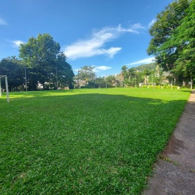 Apartamentos com 202m², 4 quartos, 1 suíte, 2 garagens, no bairro Agronômica em Florianópolis