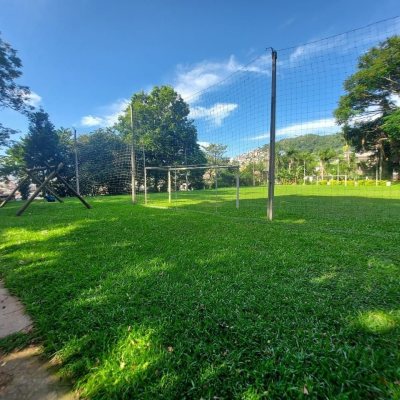 Apartamentos com 202m², 4 quartos, 1 suíte, 2 garagens, no bairro Agronômica em Florianópolis