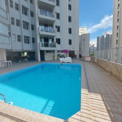 Apartamentos com 202m², 4 quartos, 1 suíte, 2 garagens, no bairro Agronômica em Florianópolis