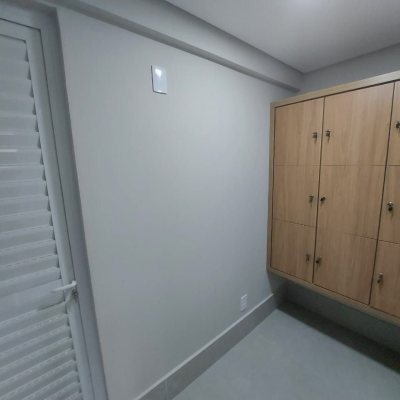 Apartamentos com 202m², 4 quartos, 1 suíte, 2 garagens, no bairro Agronômica em Florianópolis