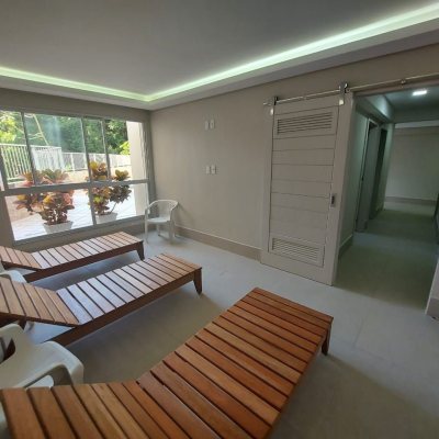 Apartamentos com 202m², 4 quartos, 1 suíte, 2 garagens, no bairro Agronômica em Florianópolis