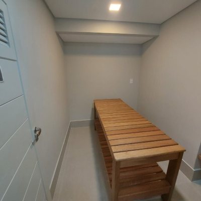 Apartamentos com 202m², 4 quartos, 1 suíte, 2 garagens, no bairro Agronômica em Florianópolis