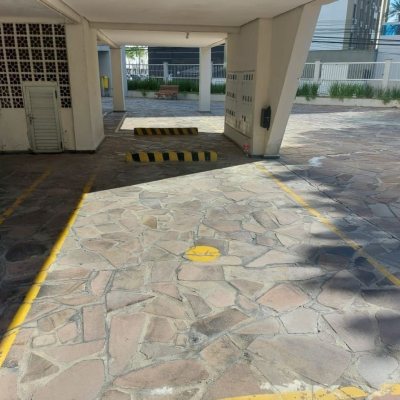 Apartamentos com 202m², 4 quartos, 1 suíte, 2 garagens, no bairro Agronômica em Florianópolis