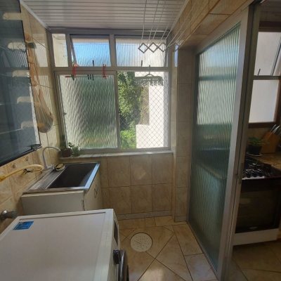 Apartamentos com 202m², 4 quartos, 1 suíte, 2 garagens, no bairro Agronômica em Florianópolis