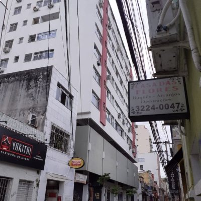 Apartamentos com 72m², 2 quartos, no bairro Centro em Florianópolis