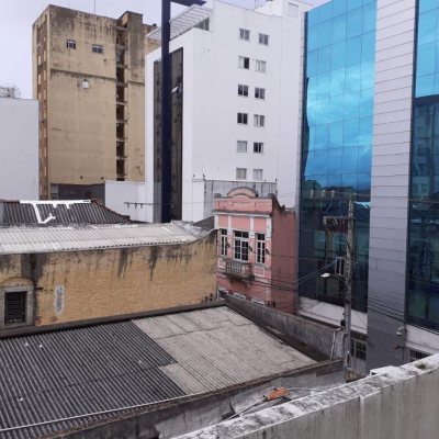Apartamentos com 72m², 2 quartos, no bairro Centro em Florianópolis
