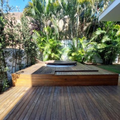 Casa Residencial com 454m², 4 quartos, 4 suítes, 3 garagens, no bairro Rio Tavares em Florianópolis