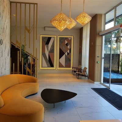 Apartamentos com 92m², 3 quartos, 1 suíte, 2 garagens, no bairro Kobrasol em São José