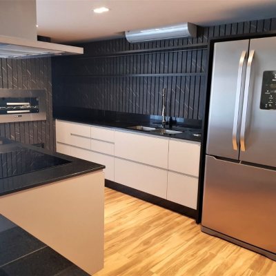 Apartamentos com 92m², 3 quartos, 1 suíte, 2 garagens, no bairro Kobrasol em São José