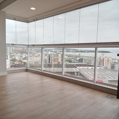 Apartamentos com 92m², 3 quartos, 1 suíte, 2 garagens, no bairro Kobrasol em São José