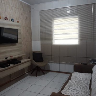 Casa Residencial com 141m², 4 quartos, no bairro Jurerê em Florianópolis