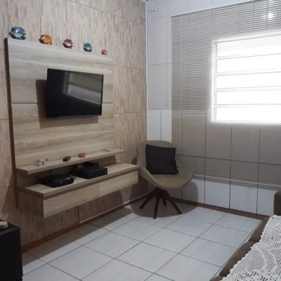 Casa Residencial com 141m², 4 quartos, no bairro Jurerê em Florianópolis