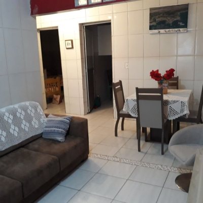 Casa Residencial com 141m², 4 quartos, no bairro Jurerê em Florianópolis