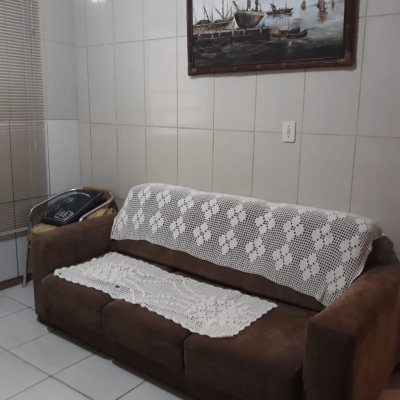 Casa Residencial com 141m², 4 quartos, no bairro Jurerê em Florianópolis