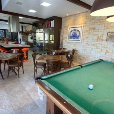 Casa Residencial com 680m², 6 quartos, 3 suítes, 6 garagens, no bairro Ponta Das Canas em Florianópolis