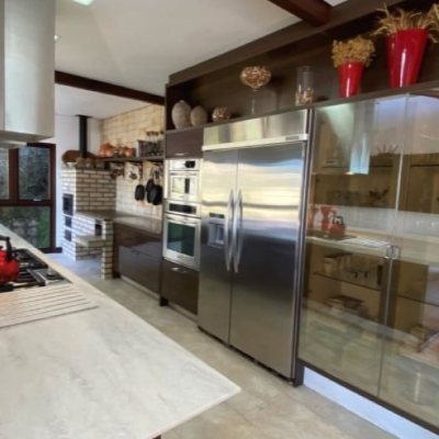 Casa Residencial com 680m², 6 quartos, 3 suítes, 6 garagens, no bairro Ponta Das Canas em Florianópolis