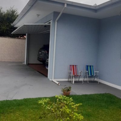 Casa Residencial com 200m², 3 quartos, 1 suíte, 2 garagens, no bairro Ingleses do Rio Vermelho em Florianópolis