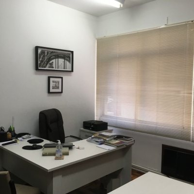 Sala com 50m², no bairro Centro em Florianópolis