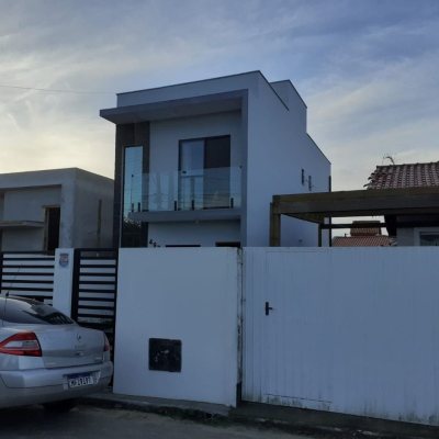 Casa Residencial com 105m², 2 quartos, 2 suítes, 1 garagem, no bairro São João Do Rio Vermelho em Florianópolis