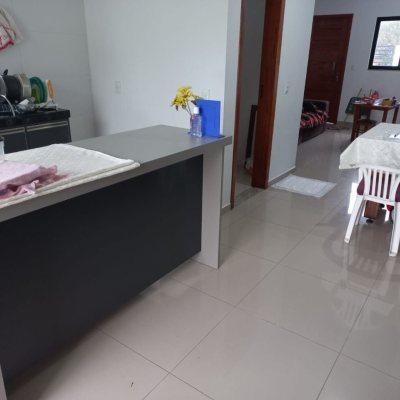 Casa Residencial com 105m², 2 quartos, 2 suítes, 1 garagem, no bairro São João Do Rio Vermelho em Florianópolis