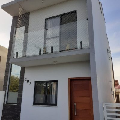 Casa Residencial com 105m², 2 quartos, 2 suítes, 1 garagem, no bairro São João Do Rio Vermelho em Florianópolis